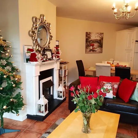 Lakeside House No 19 Holiday Village